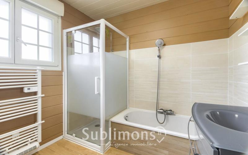 Maison traditionnelle - 150 m² - 7 pièces