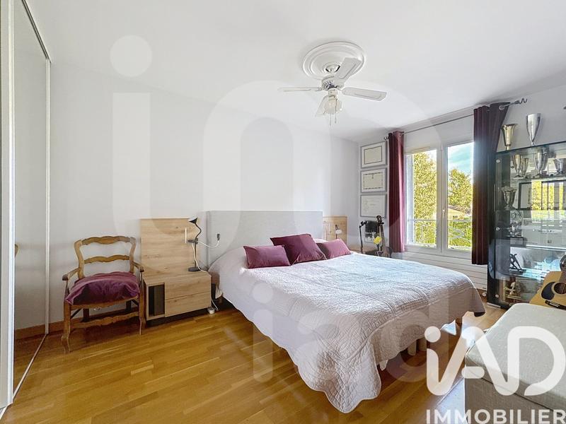 Maison - 211 m² - 7 pièces