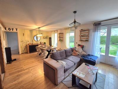 Maison - 108 m² - 5 pièces