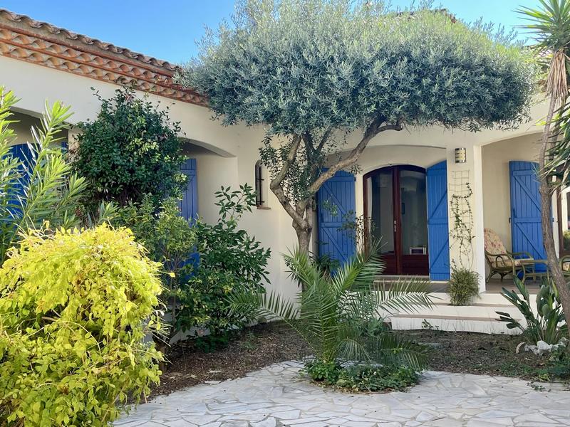 Villa - 220 m² - 6 pièces