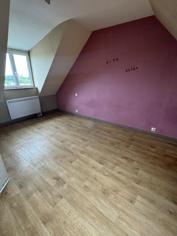 Maison - 135 m² - 12 pièces