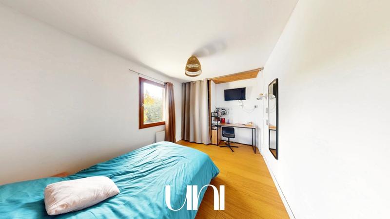 Maison - 137 m² - 6 pièces