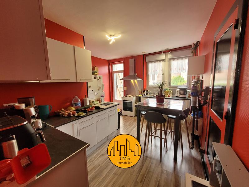 Maison - 110 m² - 5 pièces