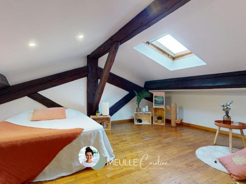 Appartement - 96 m² - 5 pièces