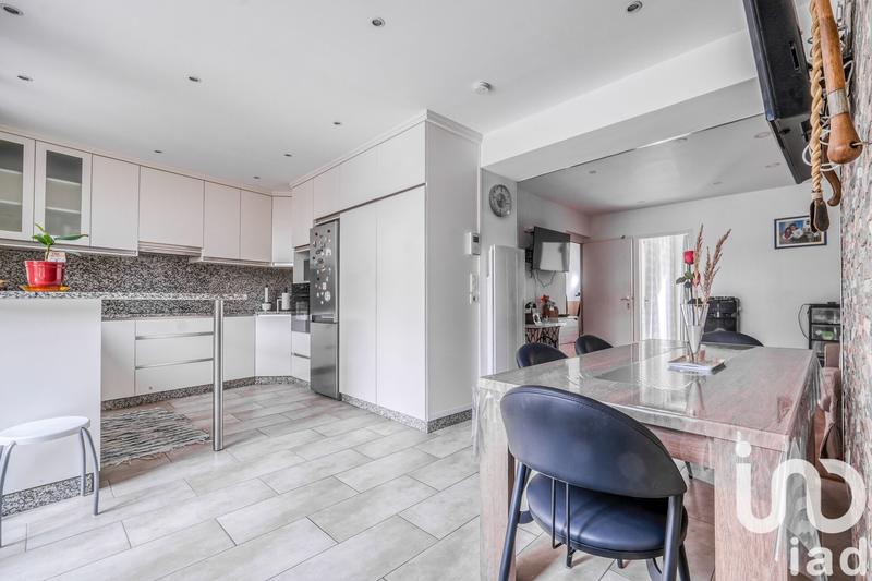 Maison - 150 m² - 7 pièces