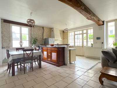 Maison - 122 m² - 6 pièces