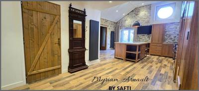 Maison - 196 m² - 8 pièces