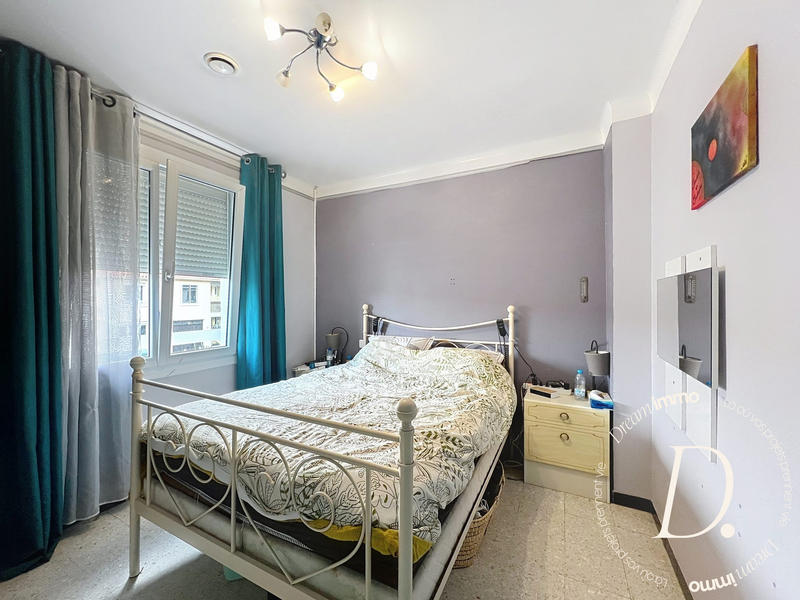 Maison traditionnelle - 120 m² - 7 pièces