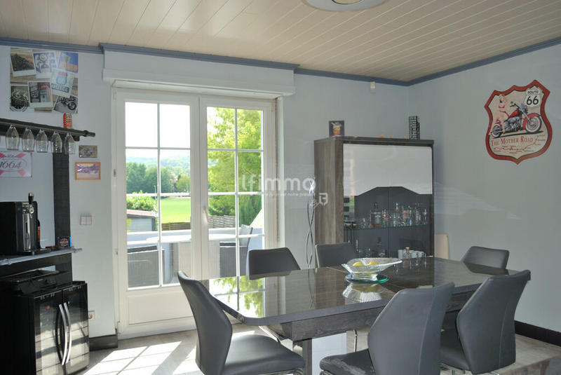 Maison - 195 m² - 6 pièces