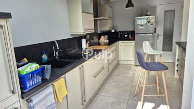 Maison - 128 m² - 7 pièces