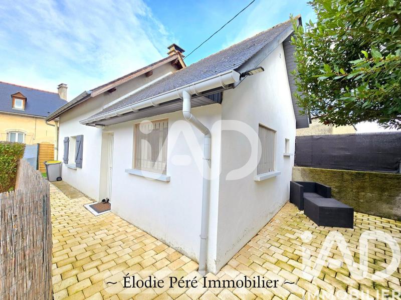 Maison - 300 m² - 10 pièces