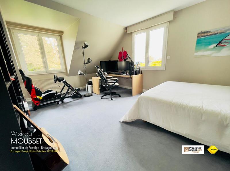 Maison - 285 m² - 8 pièces