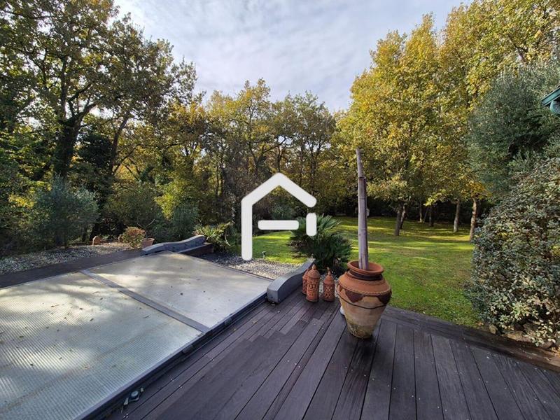 Maison - 170 m² - 6 pièces