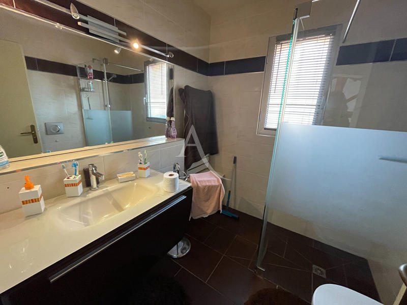 Maison - 144 m² - 6 pièces