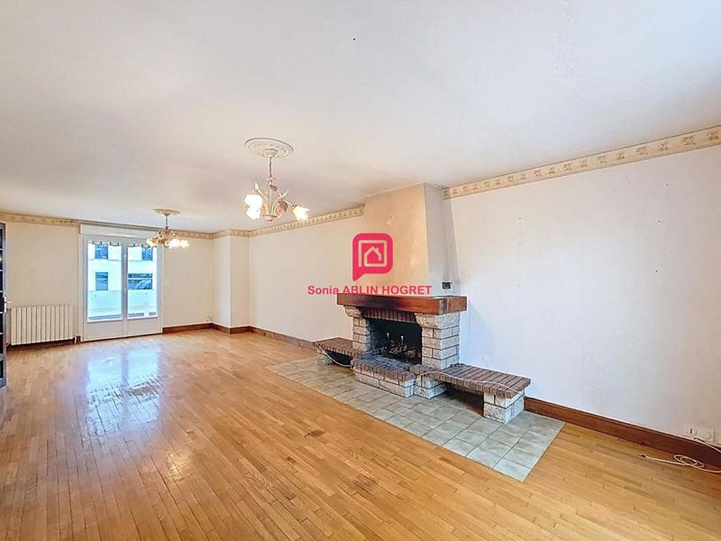 Maison - 158 m² - 7 pièces