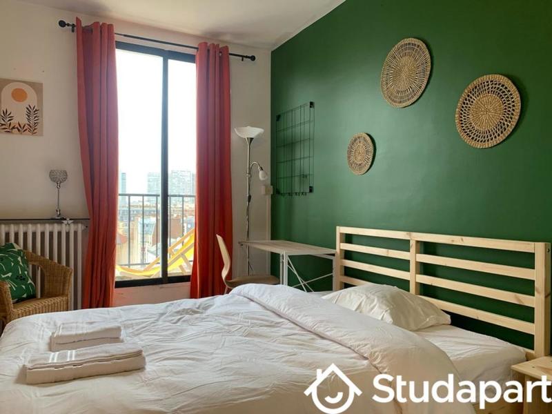 Chambre - 11 m² - 1 pièce