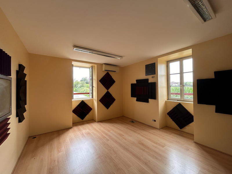 Maison - 192 m² - 5 pièces