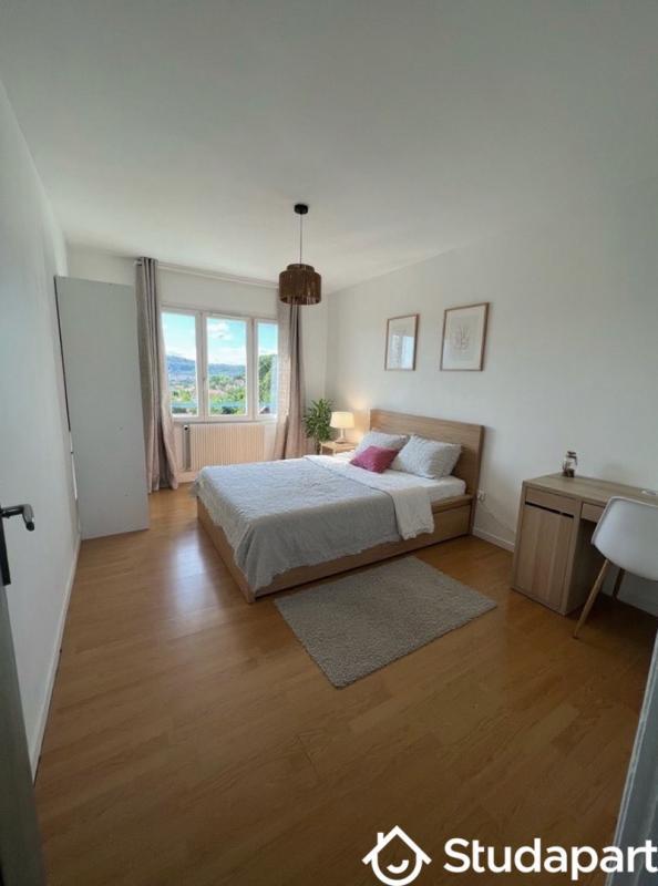 Chambre - 14 m² - 1 pièce