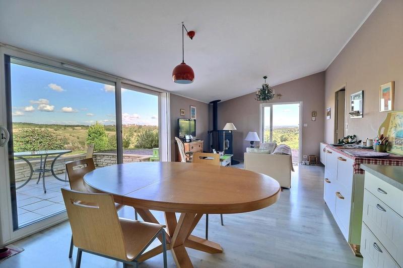 Maison - 266 m² - 11 pièces