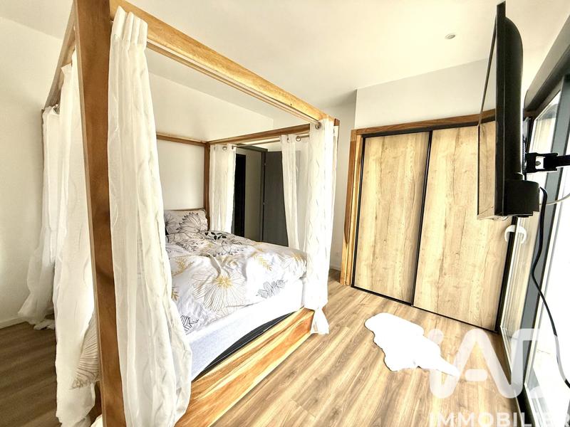 Maison - 102 m² - 5 pièces