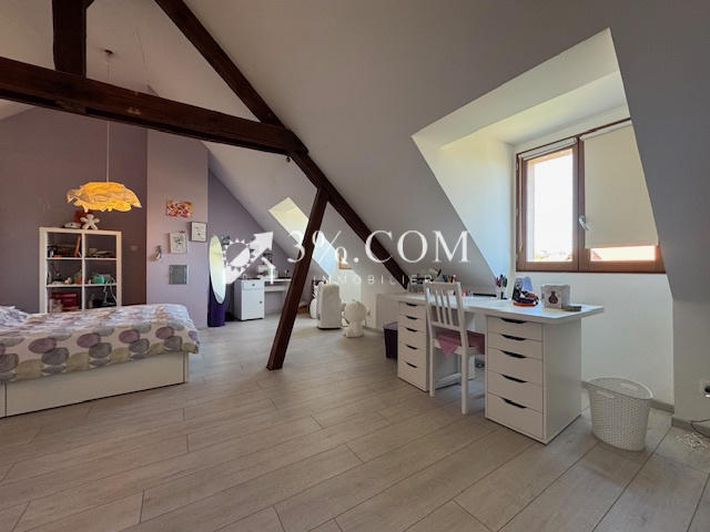 Demeure - 290 m² - 7 pièces