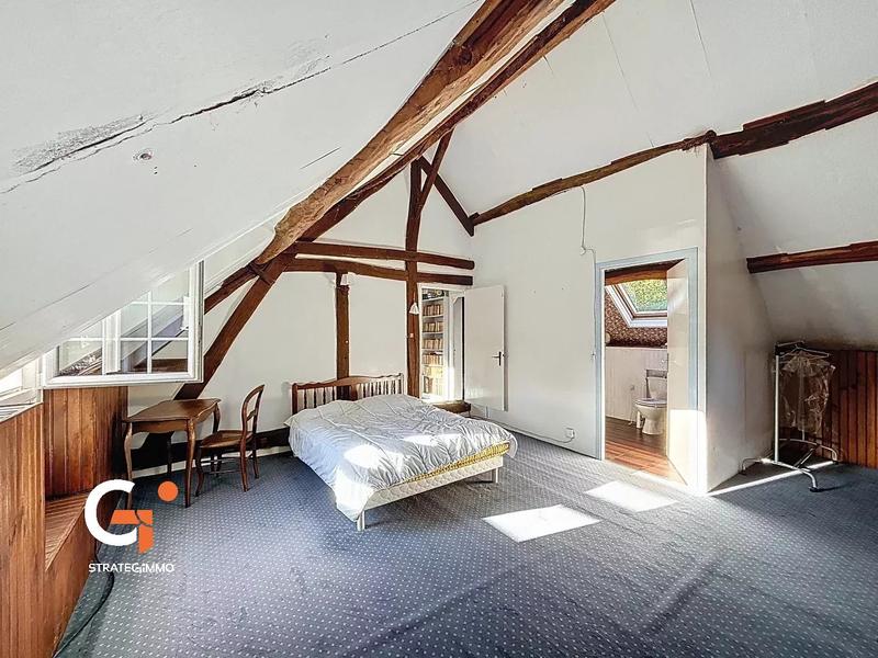 Maison - 180 m² - 6 pièces