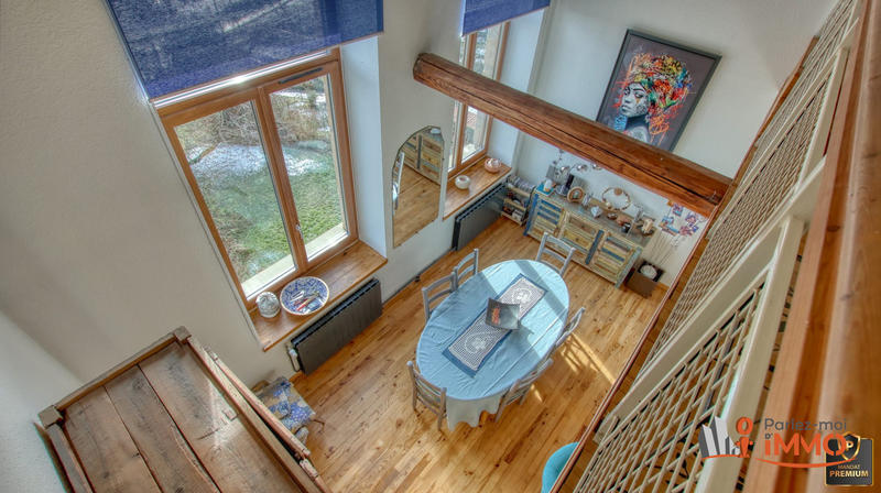 Appartement - 100 m² - 5 pièces