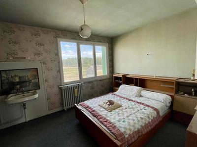 Maison - 240 m² - 13 pièces