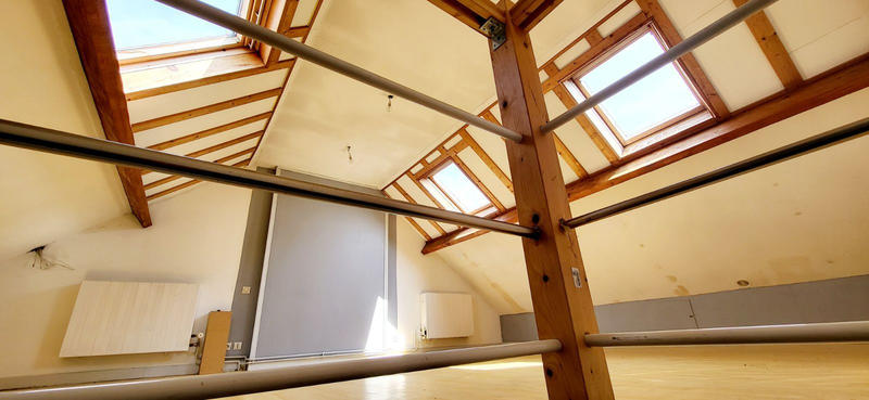 Maison - 93 m² - 5 pièces