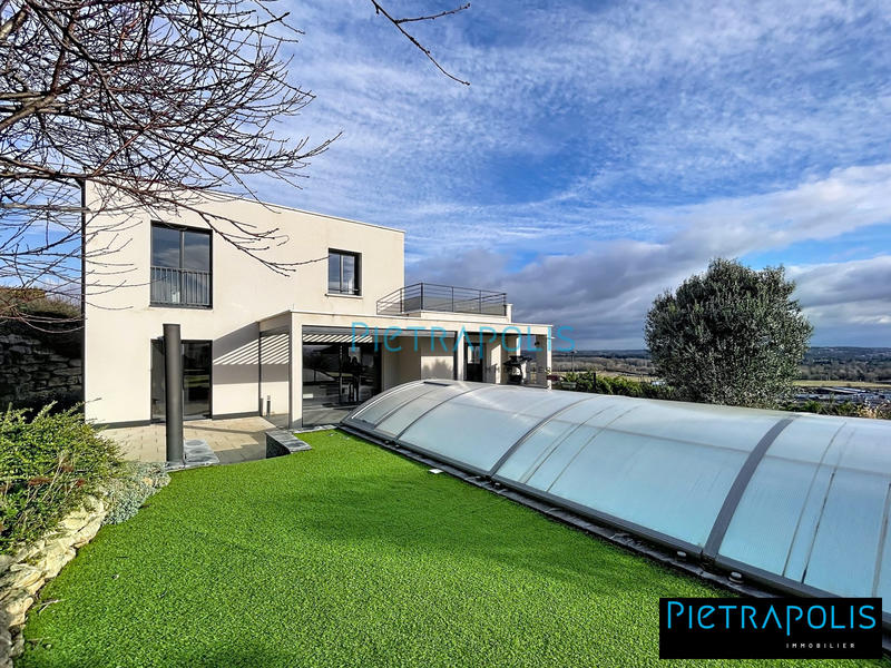 Villa - 153 m² - 6 pièces