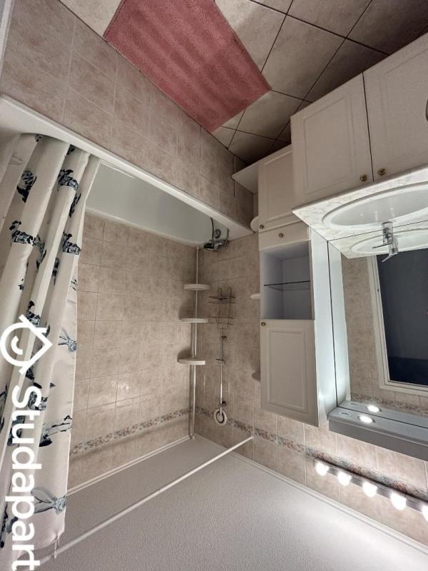 Chambre - 12 m² - 1 pièce