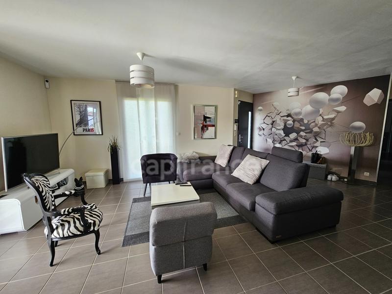 Maison - 121 m² - 5 pièces