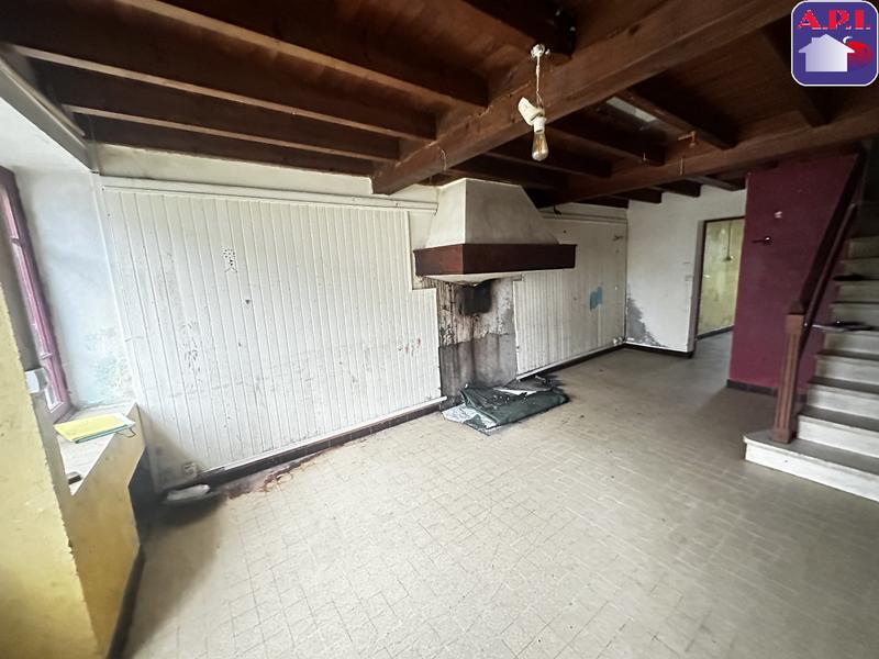 Maison - 216 m² - 8 pièces