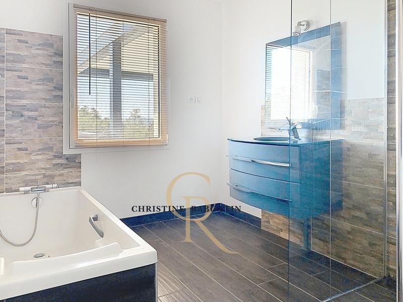 Maison - 143 m² - 4 pièces