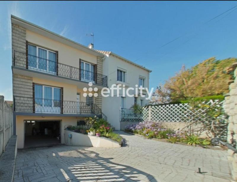 Maison - 143 m² - 7 pièces