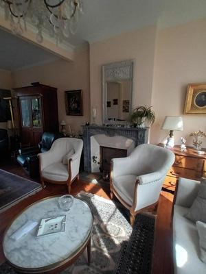 Maison - 170 m² - 9 pièces