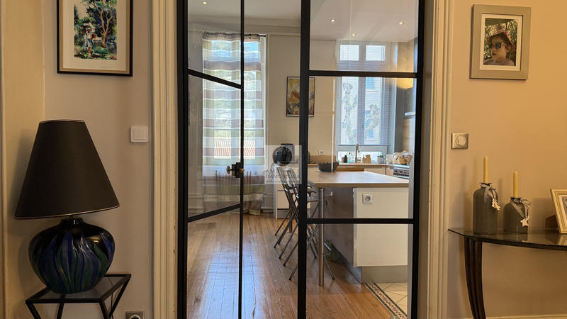 Appartement - 159 m² - 5 pièces