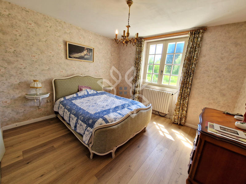 Villa - 196 m² - 5 pièces