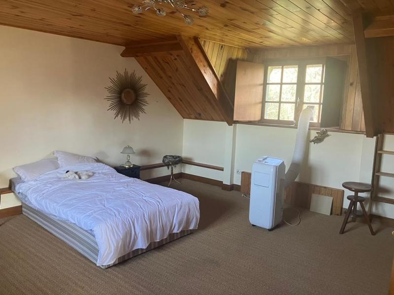 Maison - 258 m² - 9 pièces