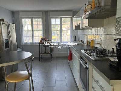 Maison - 178 m² - 8 pièces