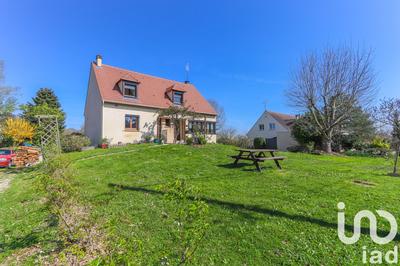 Maison - 155 m² - 6 pièces