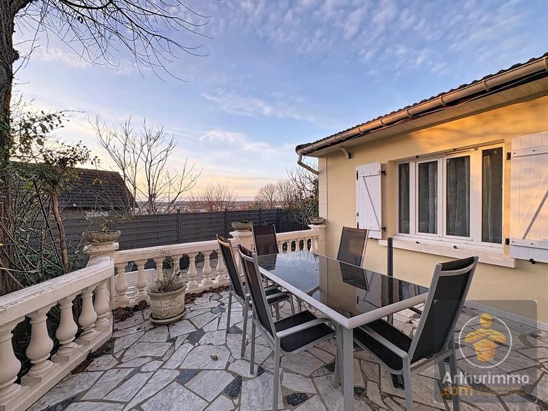 Maison - 100 m² - 4 pièces