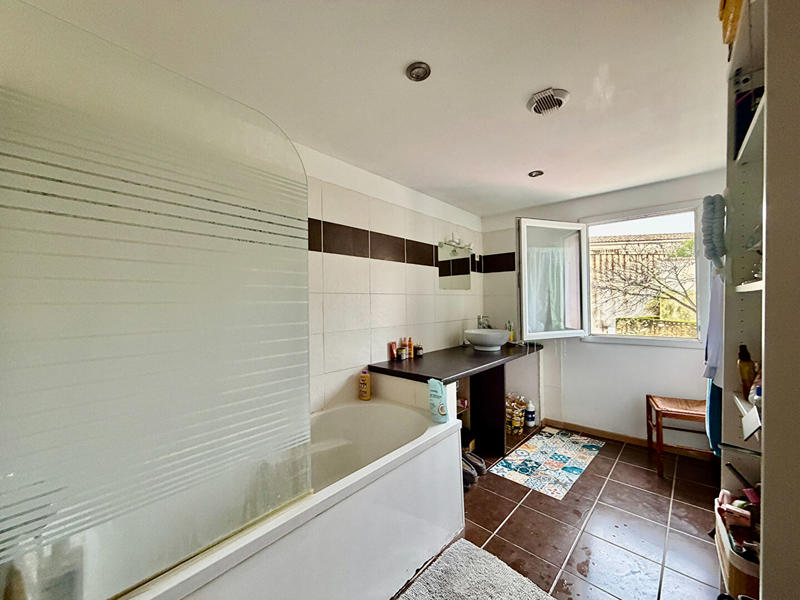 Maison - 96 m² - 4 pièces