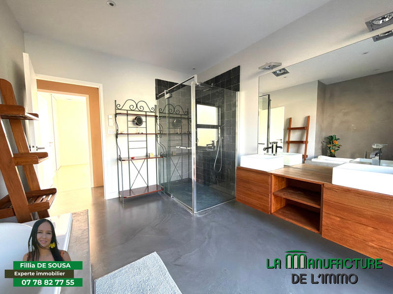 Villa - 202 m² - 7 pièces