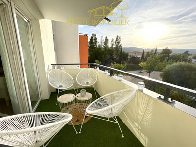 Appartement - 58 m² - 3 pièces