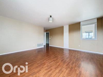 Appartement - 84 m² - 4 pièces