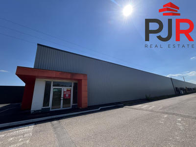 Local d'activités - 585 m²