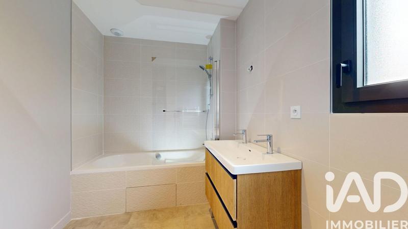 Maison - 86 m² - 4 pièces