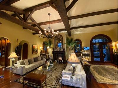 Villa - 600 m² - 8 pièces