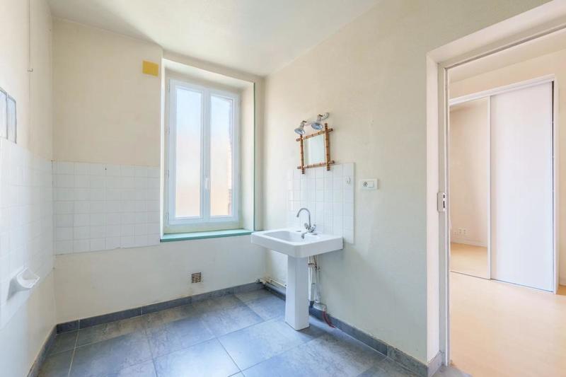 Maison - 201 m² - 9 pièces